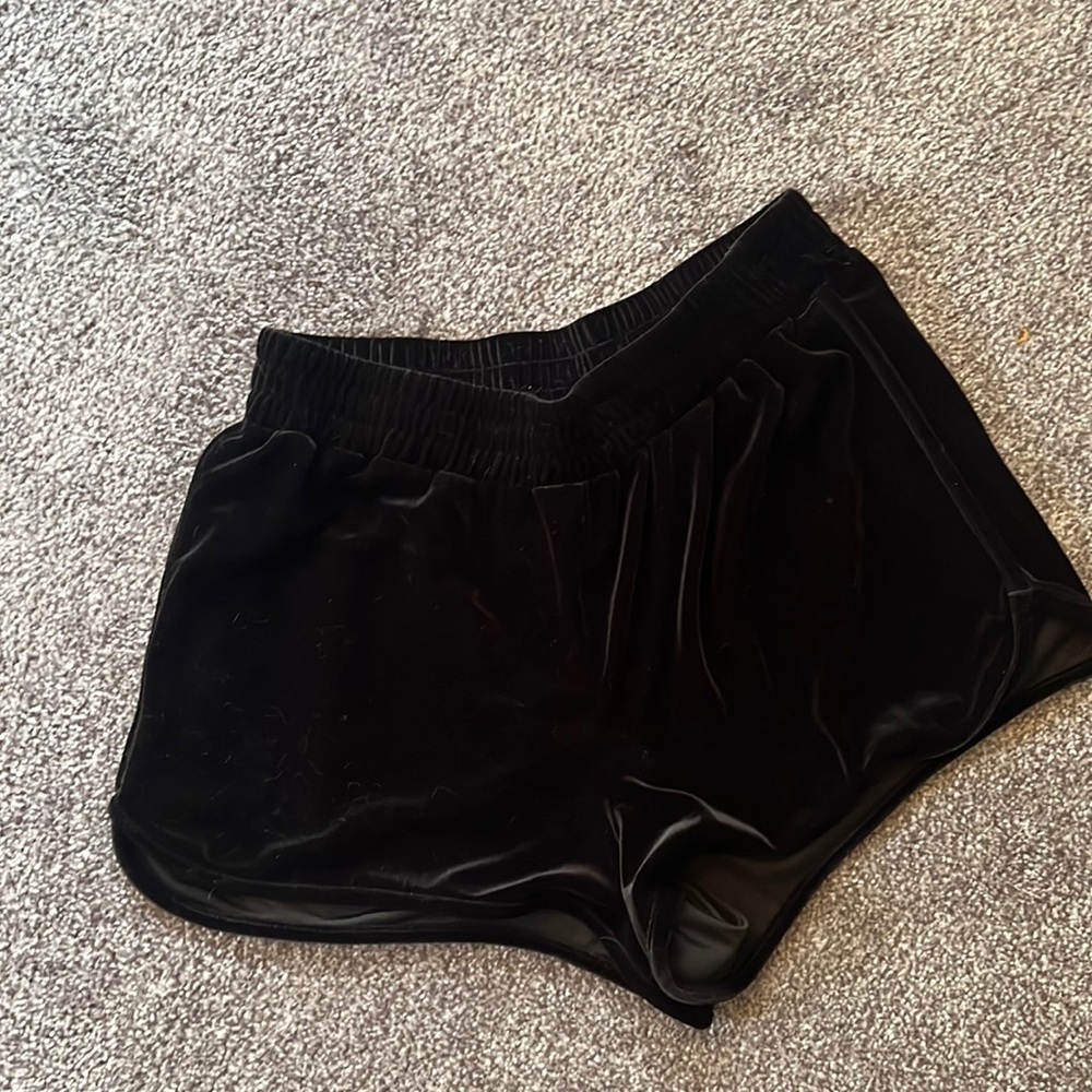 Velvet shorts